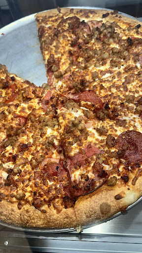 Photo of Happy Slice Pizza (Airport) - 5538 Airport Way #103, Kelowna, BC V1V 1S1